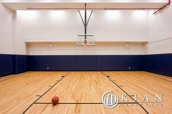 Sold by Kian Realty | media 14