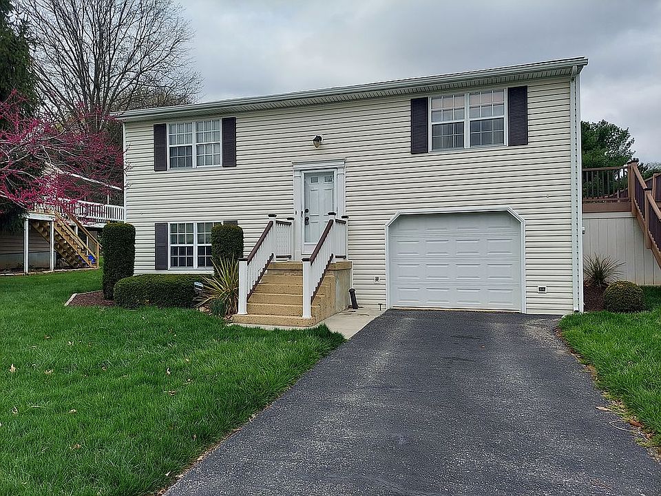 1st image of 406 Cherry St