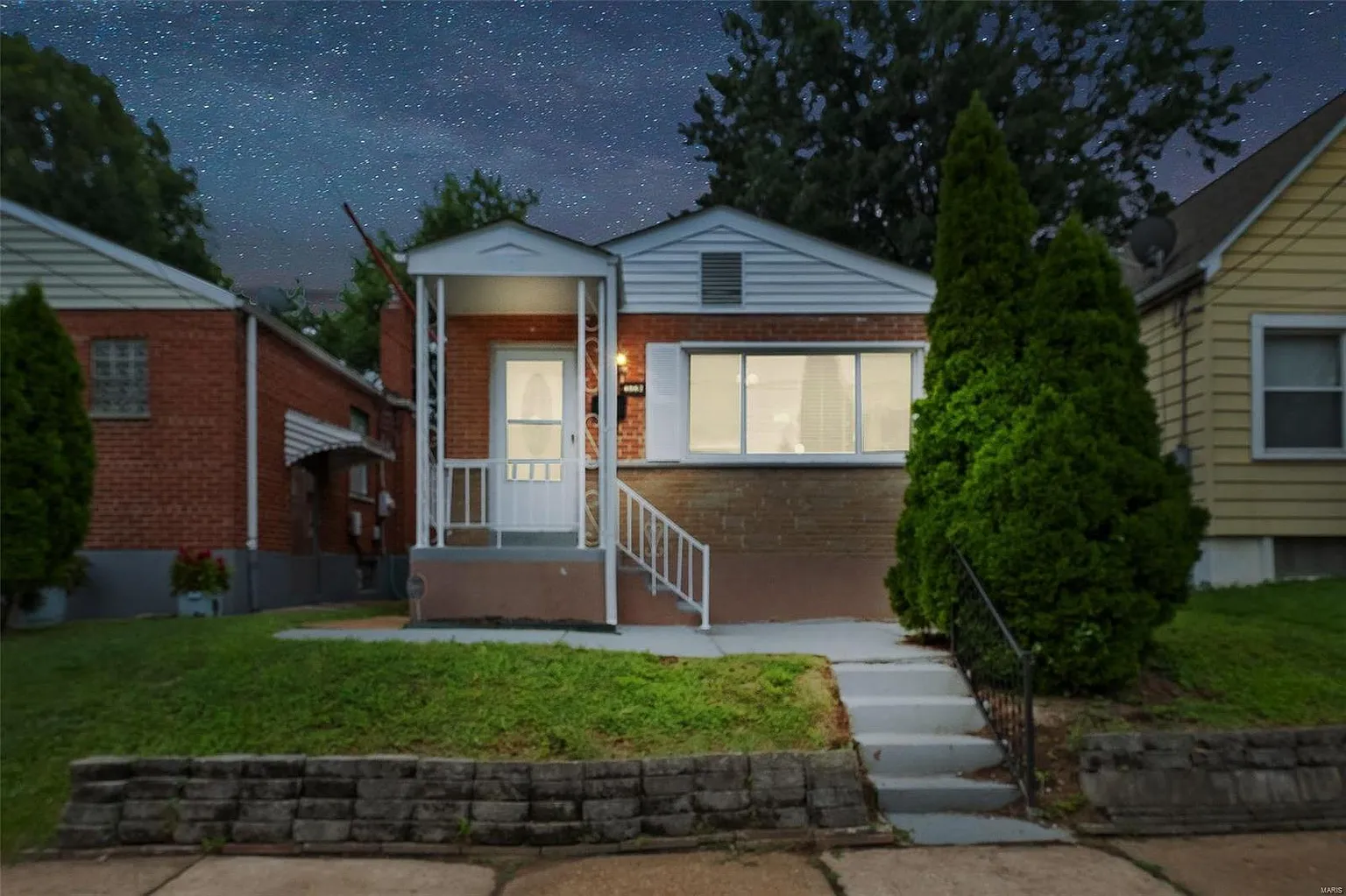 4082 Schiller Pl photo 1