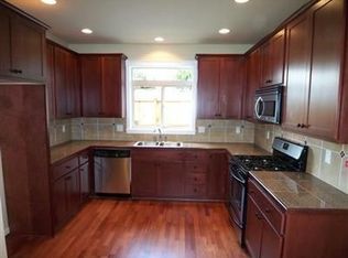539C N 104th St, Seattle, WA 98133