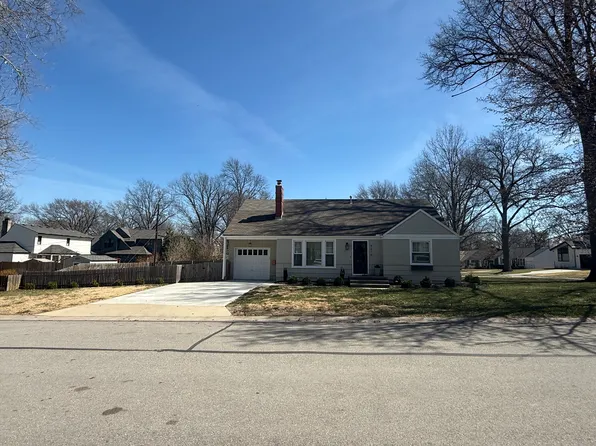 4210 W 68th St, Prairie Village, KS 66208