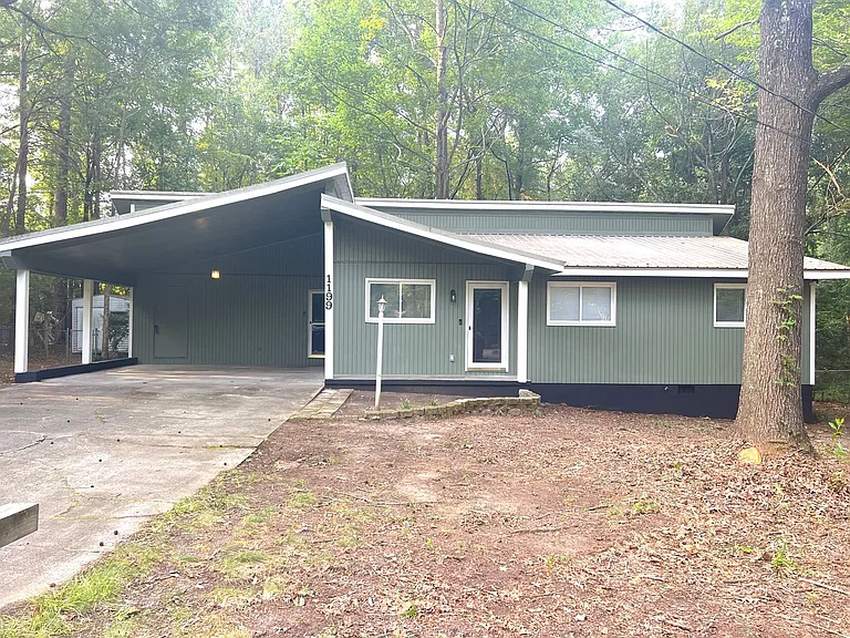 1199 Runnymede Ln — Photo 1