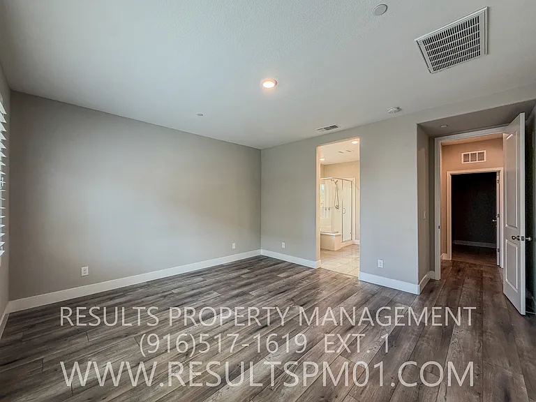 587 River St — Photo 8