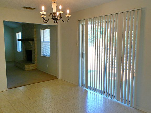 3rd image of 112 Skyview Dr