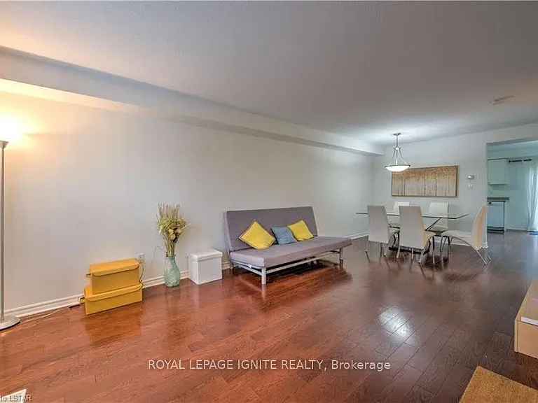 3320 Meadowgate Blvd #240 — Photo 8