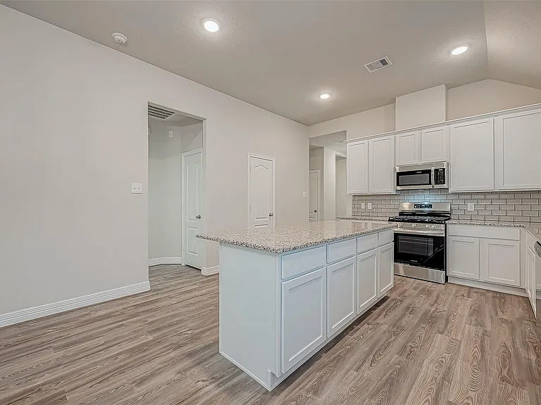 22814 Ephesus Ave — Photo 10