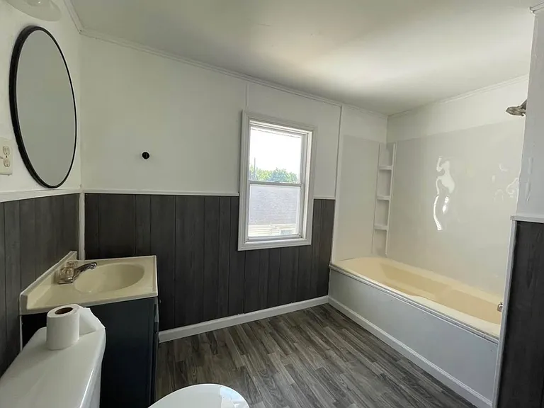 420 Haney Ave — Photo 12