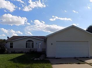 128 Mathews Dr, Gilbert, IA 50105