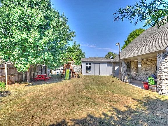 3rd image of 9969 Birkenhead Ct