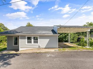 132 Presley Aly, Harriman, TN 37748