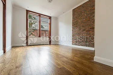 Rented by Dixon Advisory USA Inc.