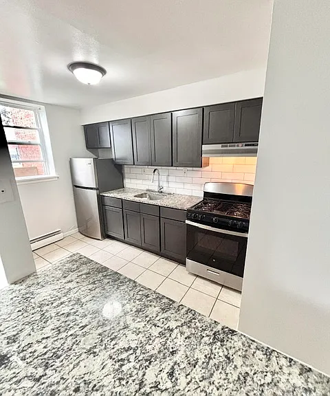 382 Park Ave #A5 — Photo 7