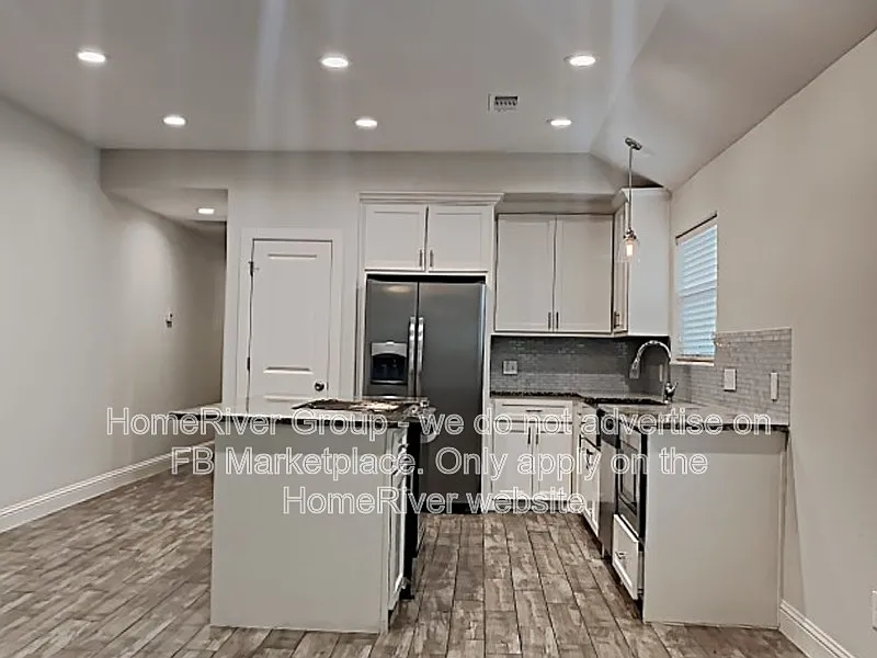 3 bed, 2.0 bath, 1375 sqft, $1,375 — Photo 4