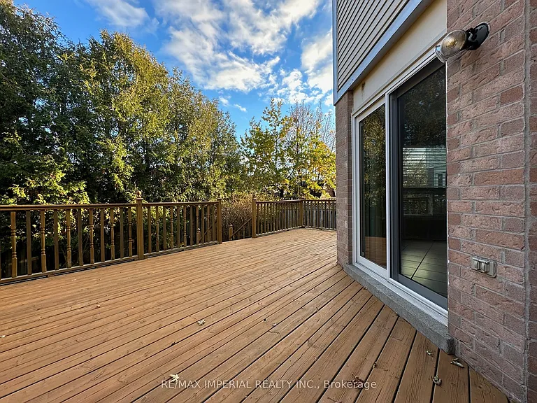 3058 Dalehurst Dr — Photo 35