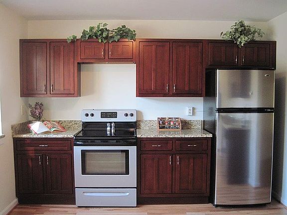 New Eat-In Kitchen