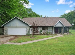 716 W Scott St, Gilmer, TX 75644