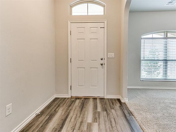 3rd image of 12512 Babbling Brook Dr