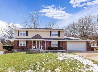 1706 Ridge Rd, Leavenworth, KS 66048