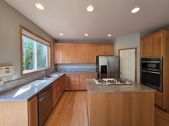 2nd image of 8007 NE 179th Pl