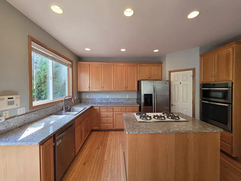 8007 NE 179th Pl — Photo 2