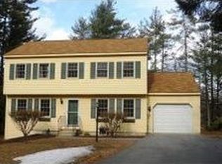 9 Duck Pond Cir, Litchfield, NH 03052