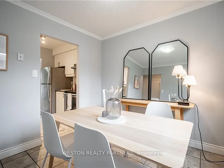 125 Limeridge Rd W #8 — Photo 9