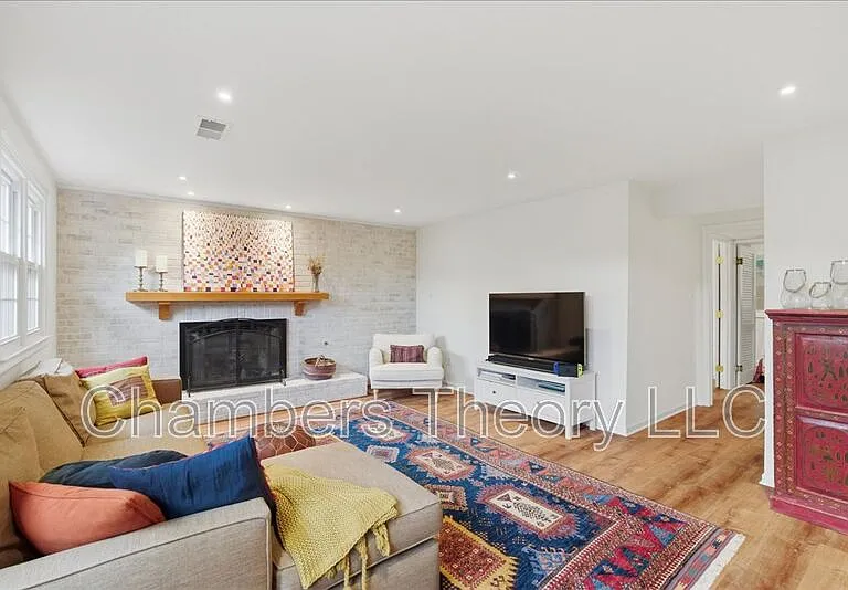 9221 Talisman Dr — Photo 25