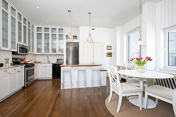 1st image of 33 W 67th St #8R