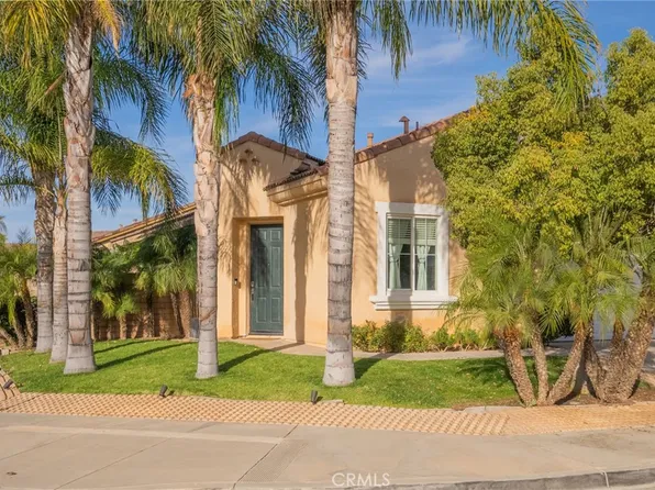 294 Camino De La Luna, Perris, CA 92571