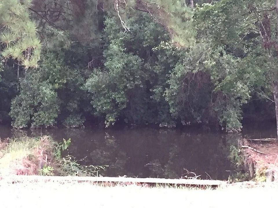 2nd image of 200 E Baratara Dr