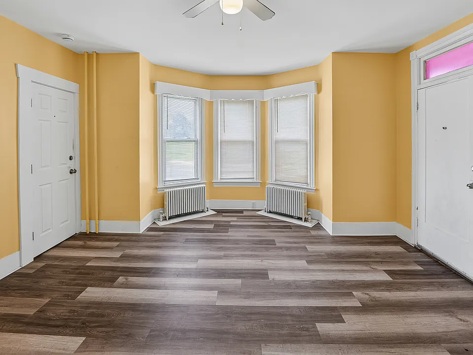 305 E St #2A