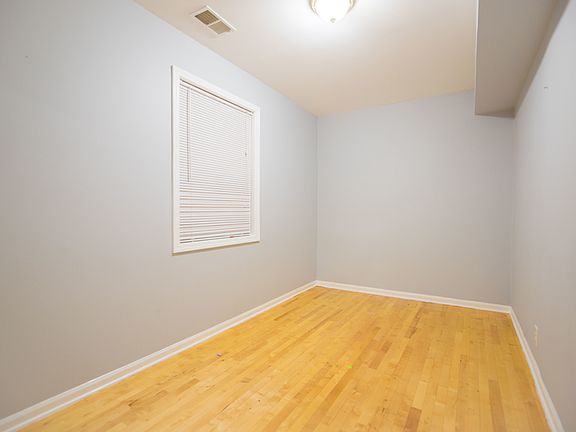 4th image of 4737 N Lawler Ave #1