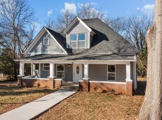 336 3rd St SE, Hickory, NC 28602