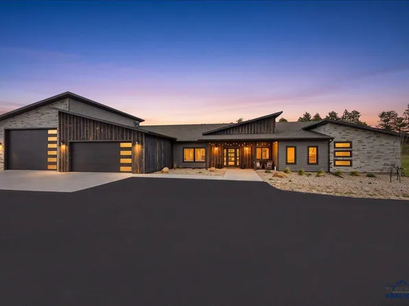 11805 Valley View Cir, Spearfish, SD 57783