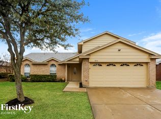 1816 Lost Crossing Trl, Arlington, TX 76002