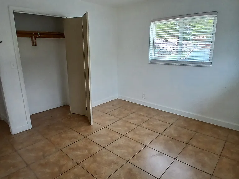 619 NW 6th Ave #1 — Photo 6