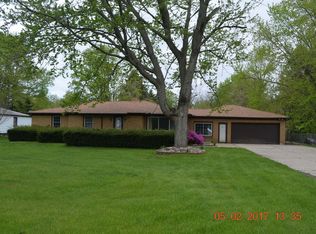 955 W Glenlord Rd, Saint Joseph, MI 49085