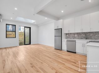 331 S 4th St #3, Brooklyn, NY 11211