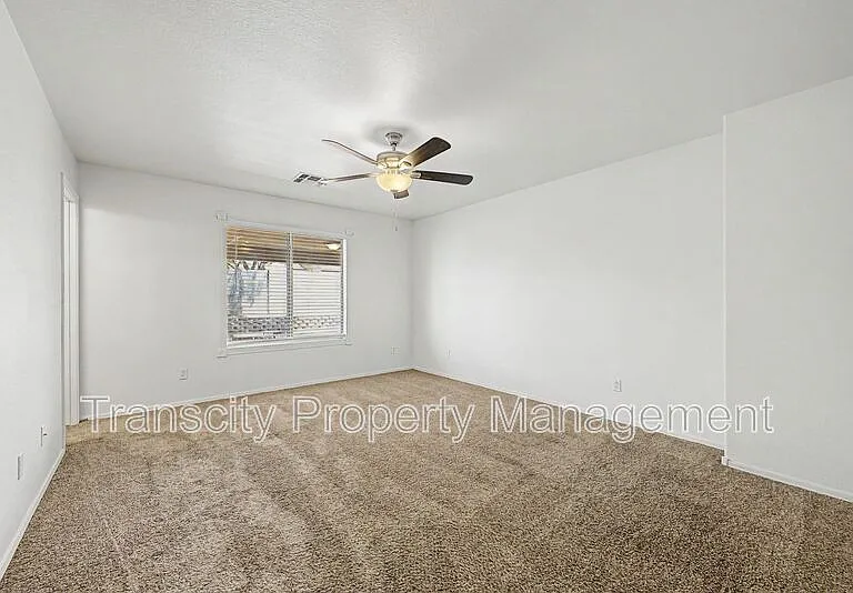 932 W 19th Ave — Photo 13