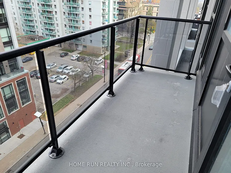 560 Rideau St #802 — Photo 10
