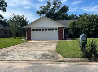 409 Strandview Dr, Pensacola, FL 32534
