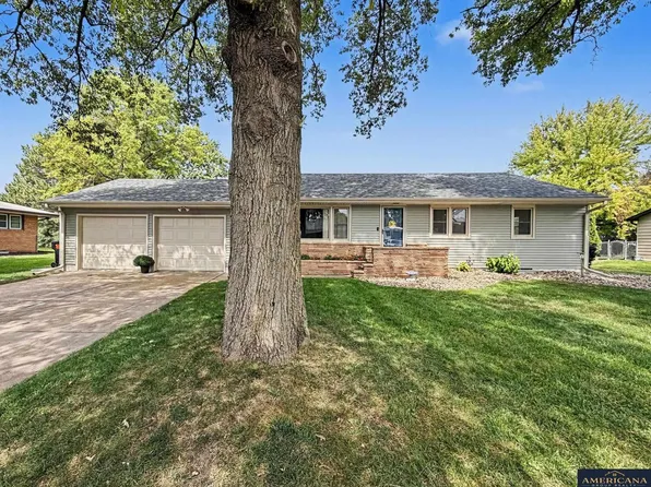 1626 Gaeth Ave, Fremont, NE 68025