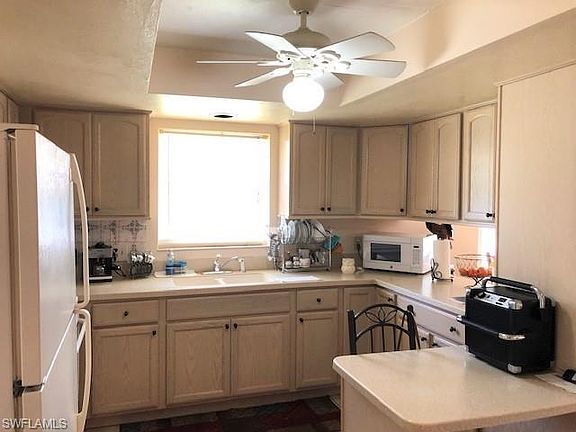 2nd image of 1726 Coral Point Dr