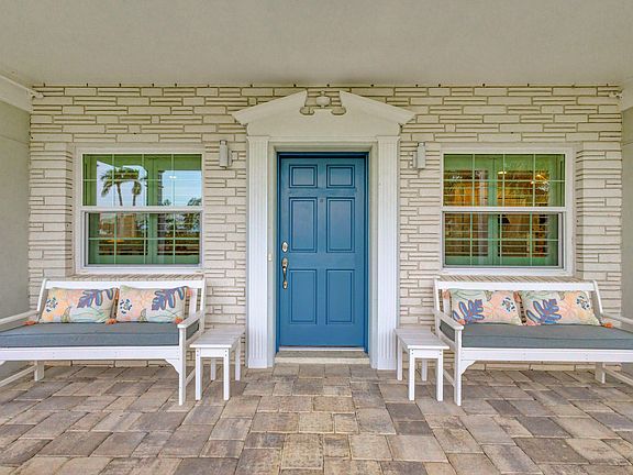 4th image of 1130 N Lakeside Drive