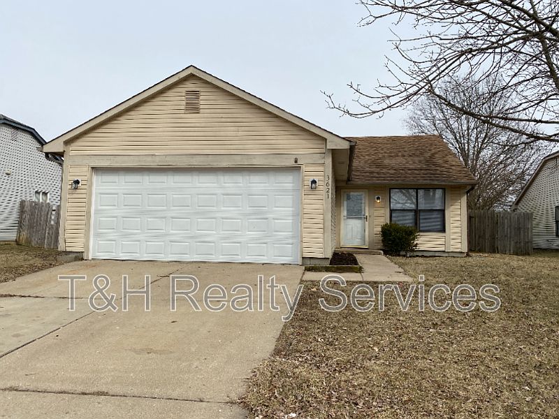 1st image of 3621 Bearwood Dr