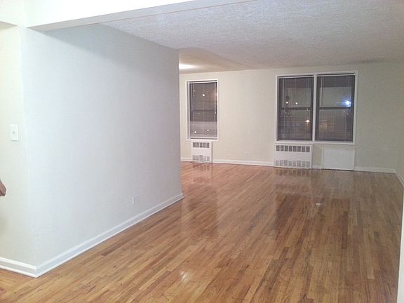 5th image of 3920 Greenpoint Ave APT 3L