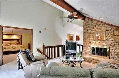 5th image of 12759 Goddard St