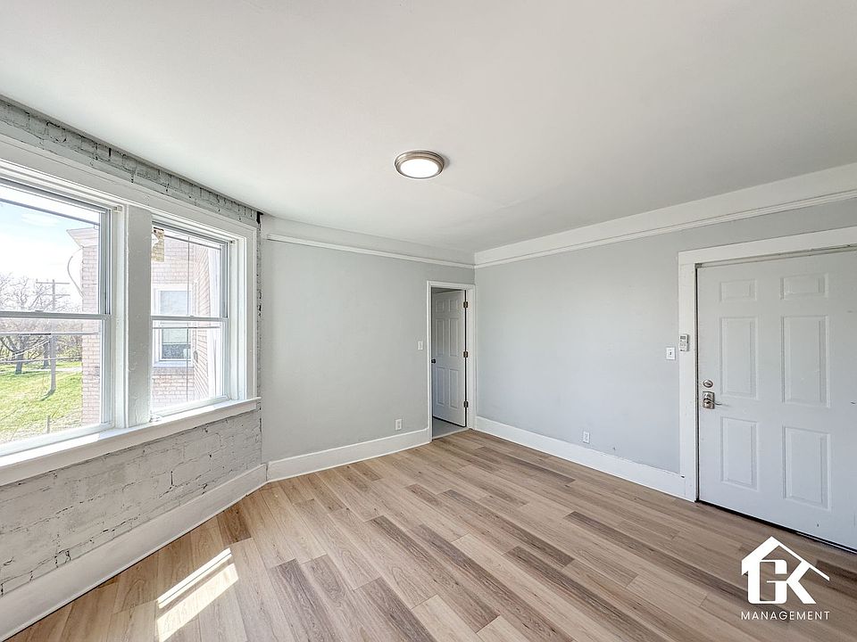 3737 Scovel Pl Apt 12, photo 3