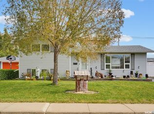 1108 Tiffin Crescent, Saskatoon, SK S7L 3R3