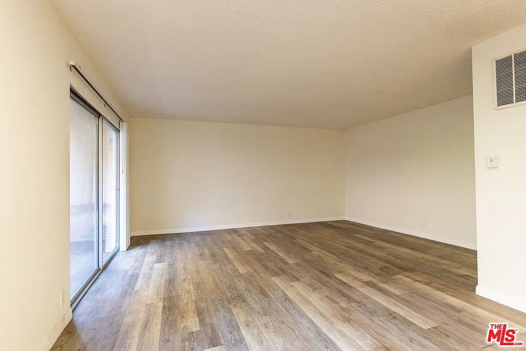 Building Photo - 1538 Stanford St #5